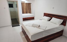 Island Inn Colombo